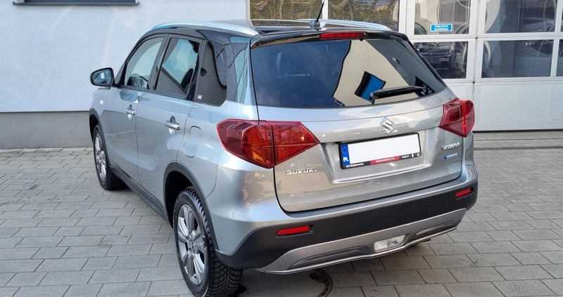 Suzuki Vitara cena 79900 przebieg: 50740, rok produkcji 2021 z Gdynia małe 781
